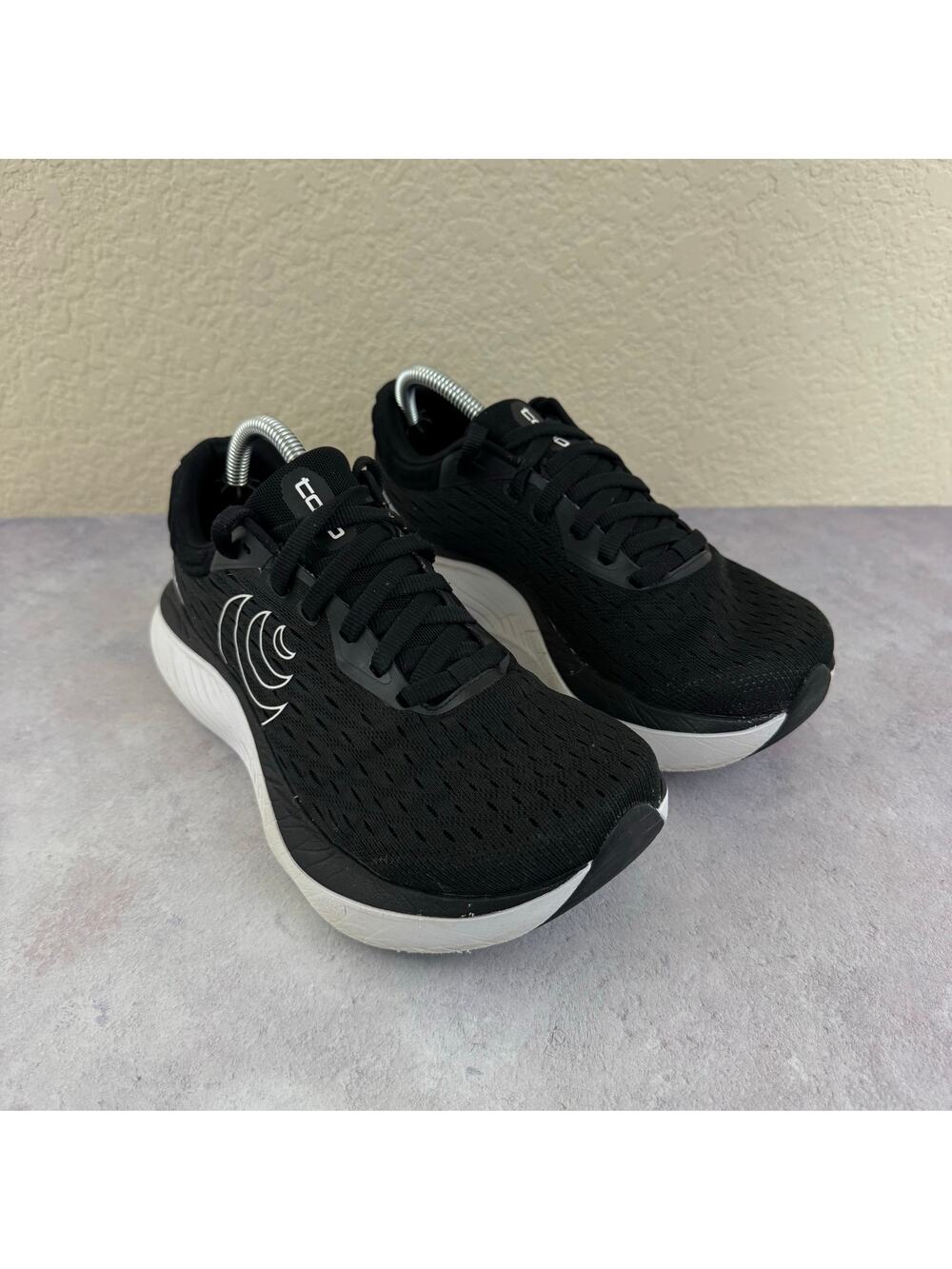 Topo Athletic Shoes W Atmos Lace Up 5MM Drop Black Size 6 Womens